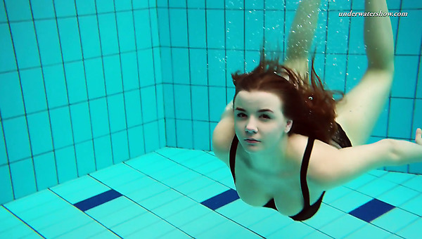 best of Underwater girl holding breath