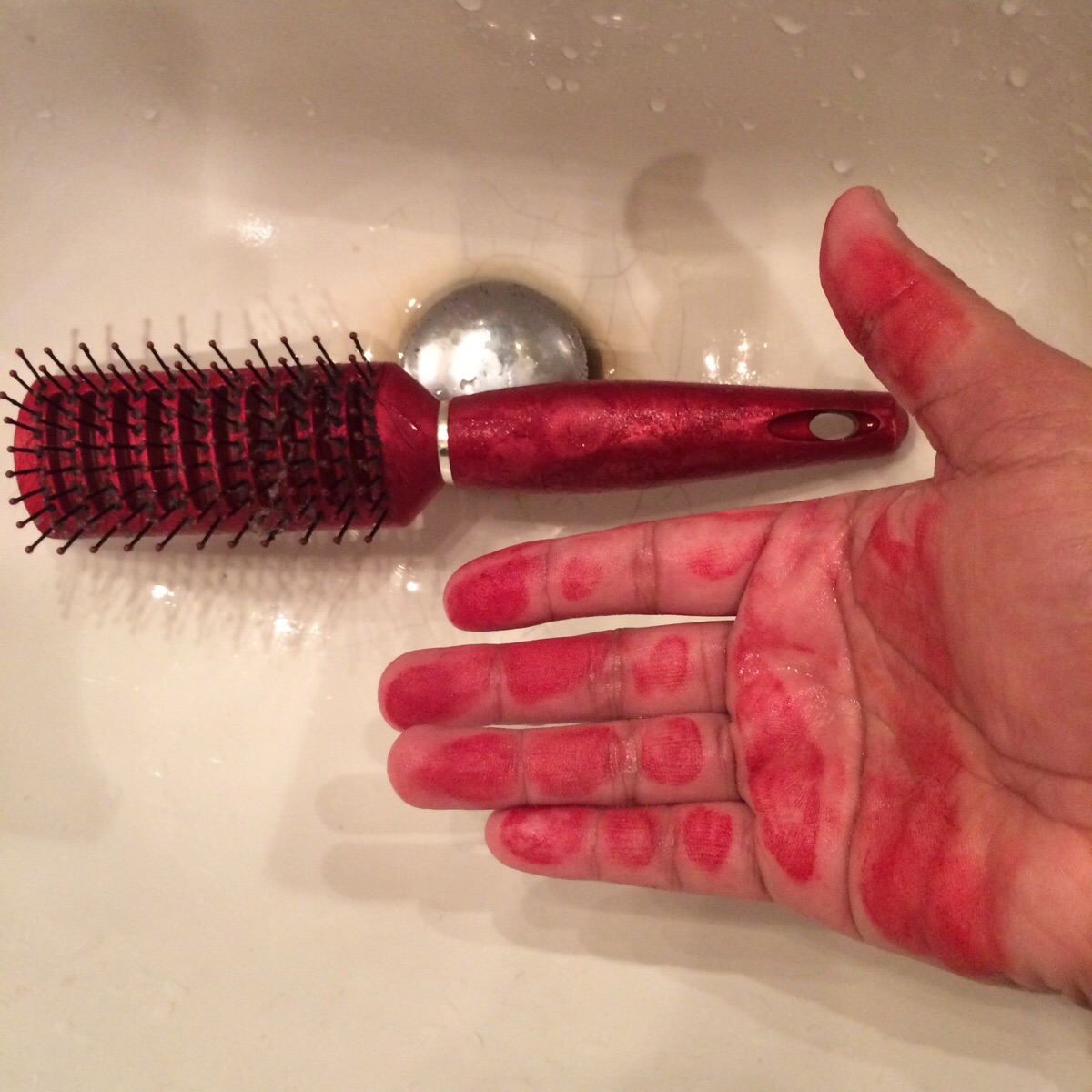 Hairbrush handle to masturbate