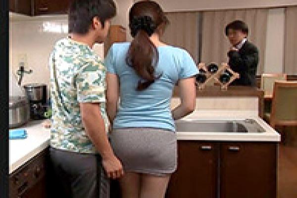 Xccelerator reccomend seduced japanese wife