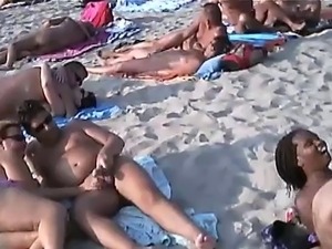 Button reccomend wifes woman handjob penis on beach